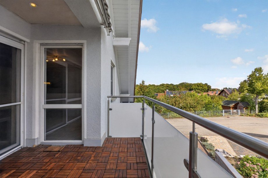 Balkon mit Aussicht Dachgeschosswohnung Neulingen