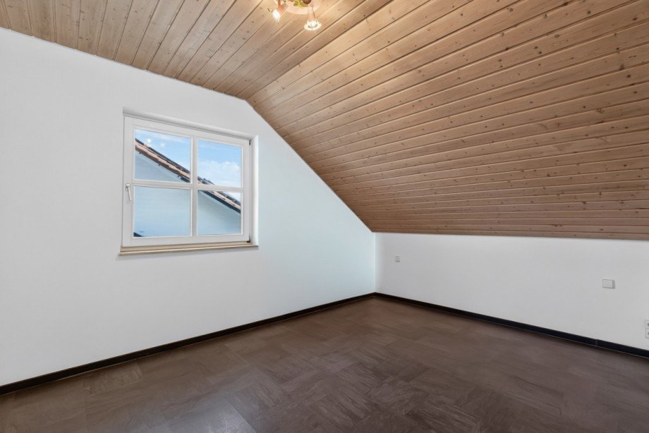 Schlafzimmer/Kinderzimmer Dachgeschosswohnung Neulingen