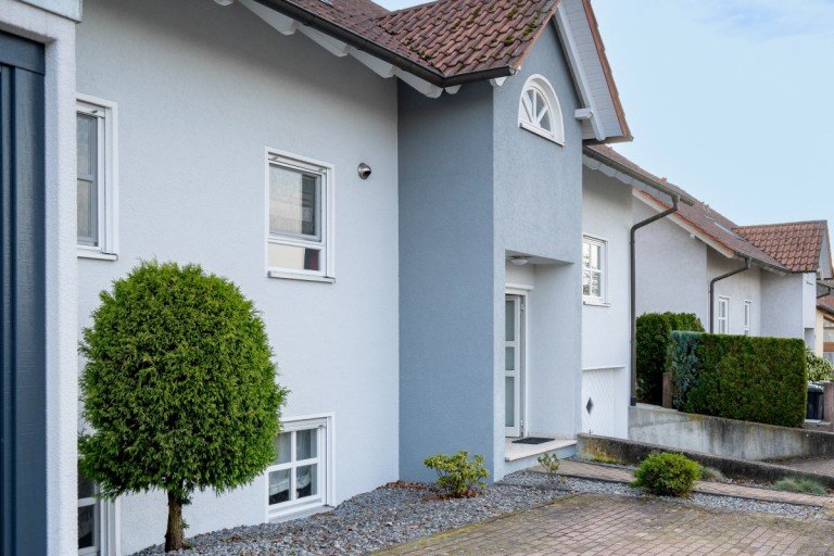 Au�enansicht (1) Neulingen Dachgeschosswohnung Attraktive Wohnung mit Balkon und ca. 17 m� zus�tzlicher Fl�che im ausgebauten Spitzboden