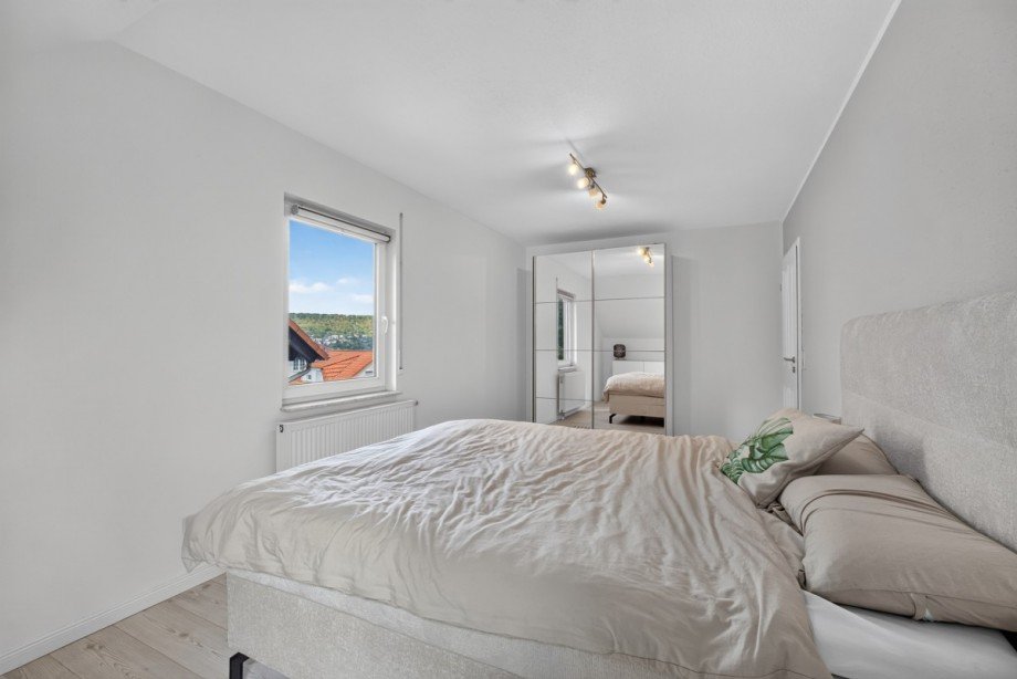 Schlafzimmer Doppelhaush�lfte Niefern-�schelbronn