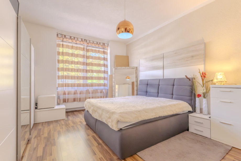 Schlafzimmer EG Mehrfamilienhaus Pforzheim
