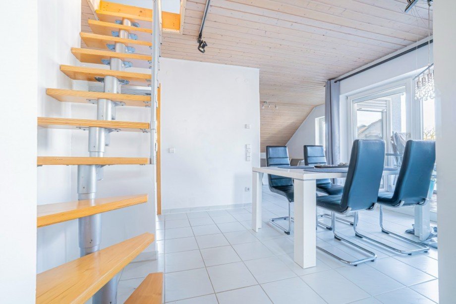 offener Essbereich Dachgeschosswohnung Neulingen