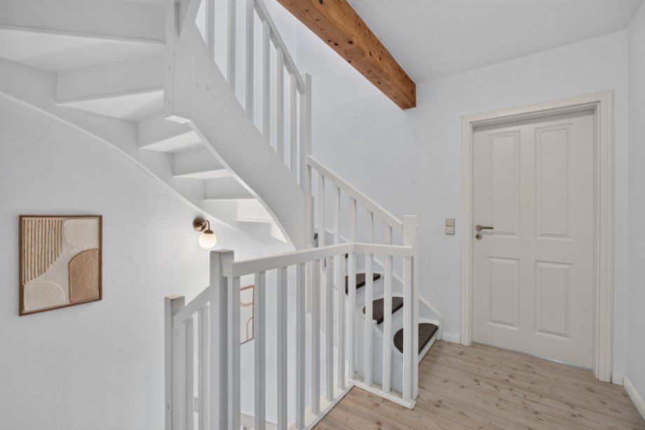 Treppenhaus Doppelhaush�lfte Niefern-�schelbronn