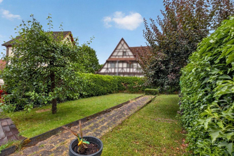 Garten 1 Zweifamilienhaus Keltern