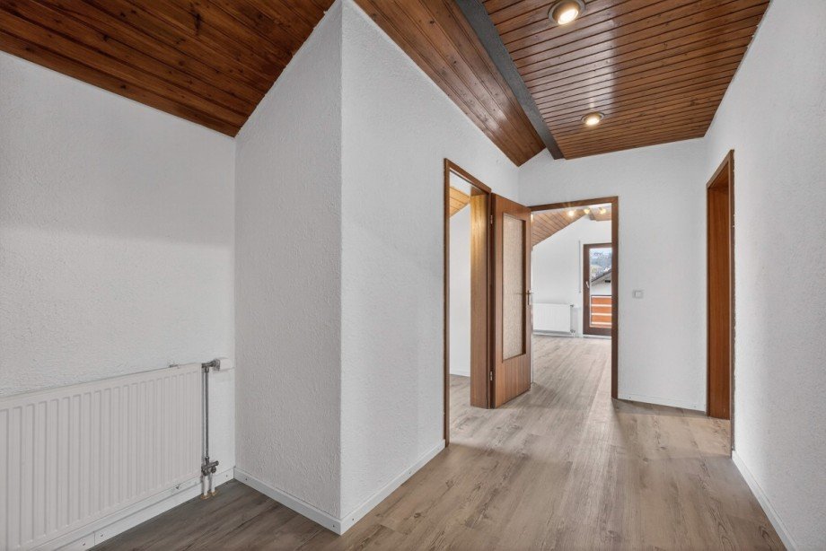 Flur Etagenwohnung K�nigsbach-Stein