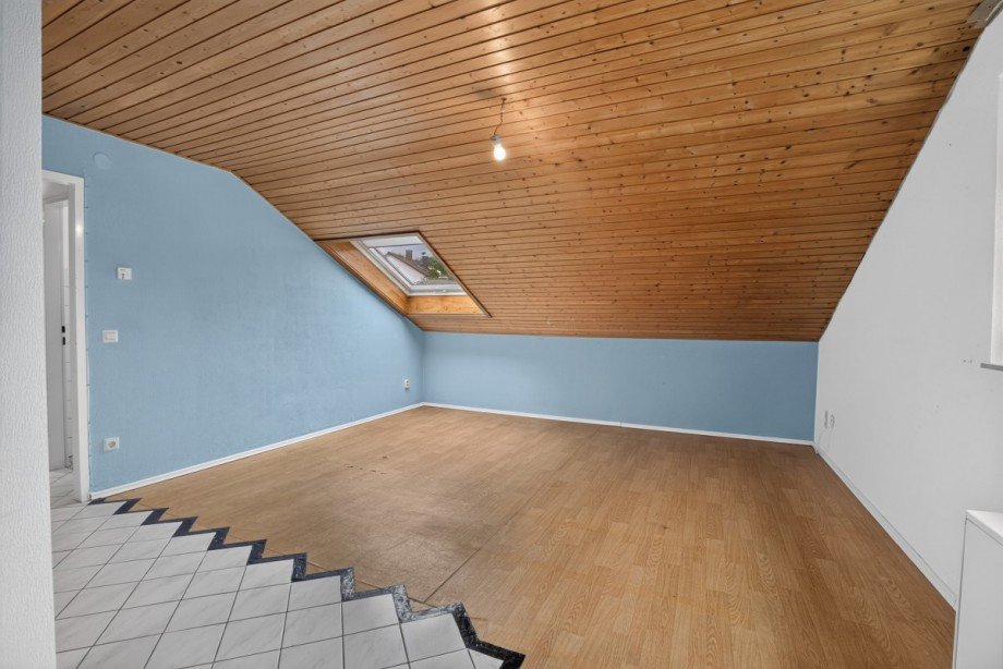 Wohnzimmer Dachgeschosswohnung Keltern