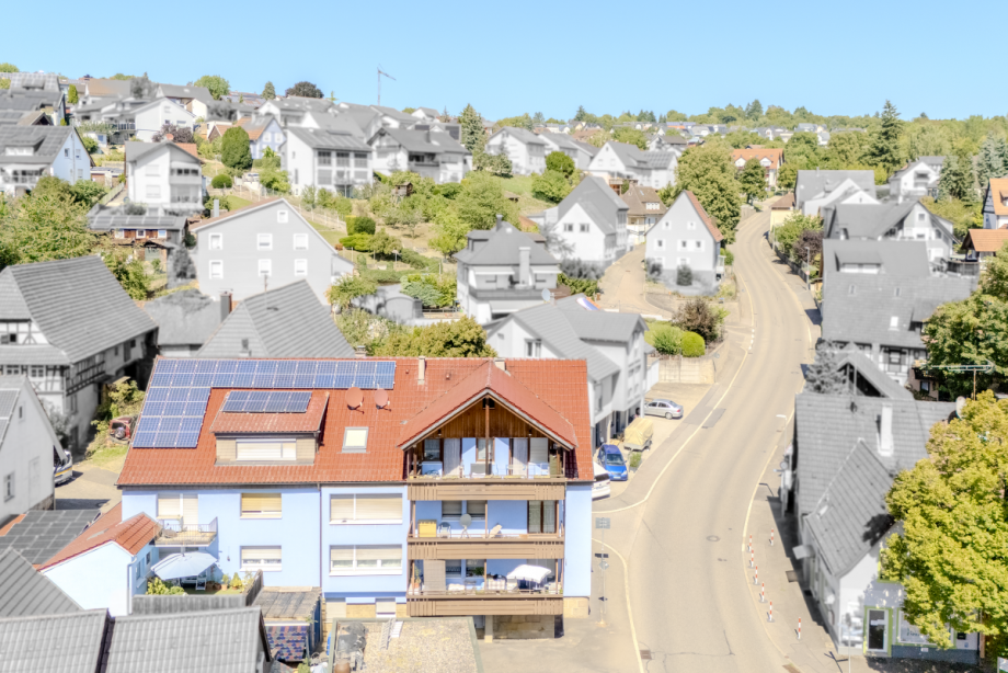 Vorderansicht Mehrfamilienhaus Ispringen