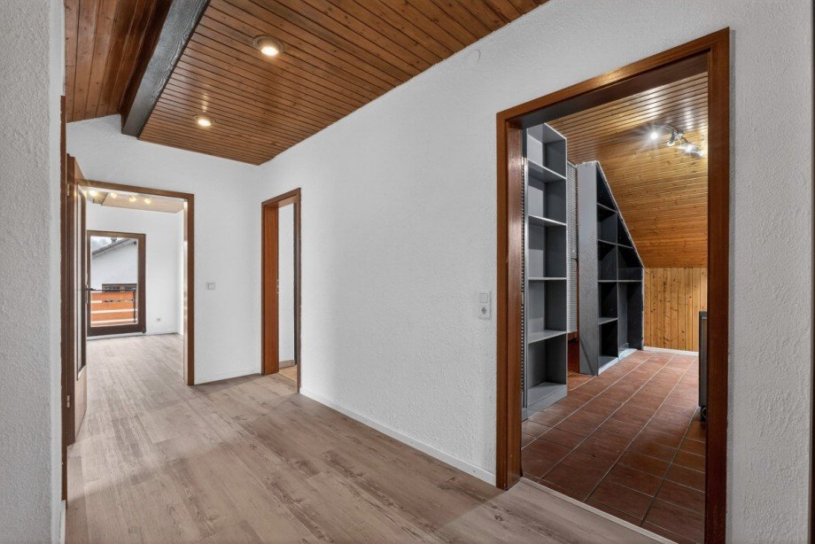 Eingangsbereich (1) Etagenwohnung K�nigsbach-Stein
