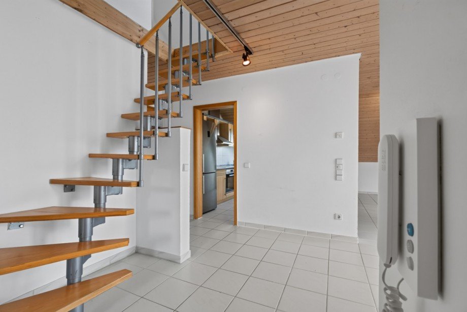 Treppenaufgang Dachgeschosswohnung Neulingen
