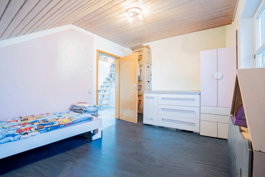 Kinderzimmer Dachgeschosswohnung Neulingen