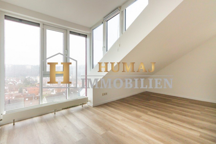 Schlafzimmer mit sch�nen Ausblick Reihenendhaus Eisingen
