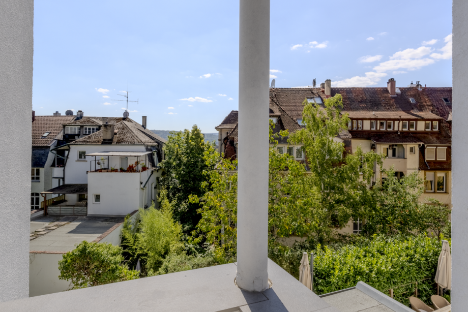 Aussicht EG Balkon Mehrfamilienhaus Pforzheim